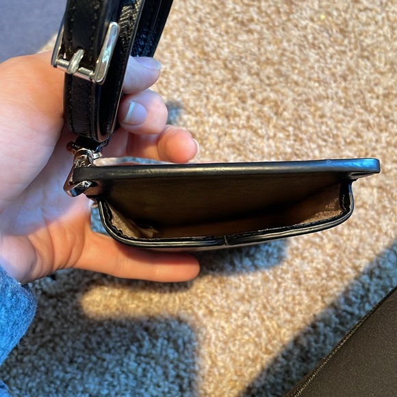 EUC kate spade Spencer Slim Phone Crossbody - Picture 6 of 6